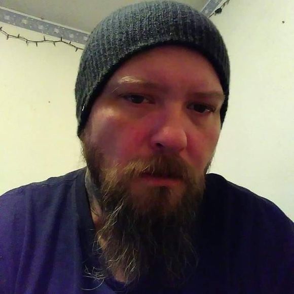 Meet your Posher, Chris - Picture 1 of 1